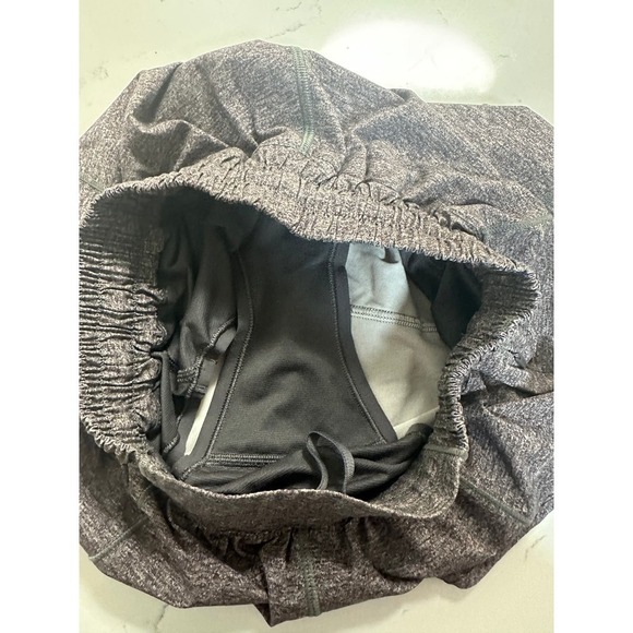 Lululemon Speed Up Shorts - Picture 3 of 6